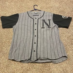 Pinstriped Neff baseball Jersey. Men’s size L.